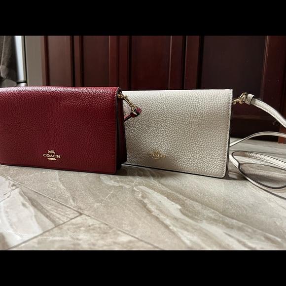 100% Authentic Coach Wallet, Crossbody Side Bags - Picture 2 of 6